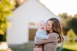 Fall family lifestyle picture session at Felt Mansion in Holland Michigan.
