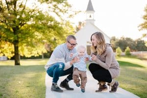 Fall family lifestyle picture session at Felt Mansion in Holland Michigan.