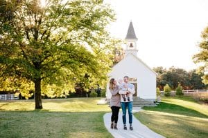 Fall family lifestyle picture session at Felt Mansion in Holland Michigan.