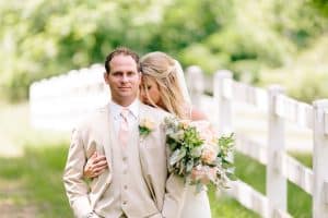 Melissa and Tony had a destination wedding at Bay Pointe Inn on Gun Lake in Shelbyville, Michigan.