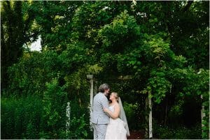 Wedding portraits taken at the Blue Dress Barn in Michigan by Mae Photo Co.